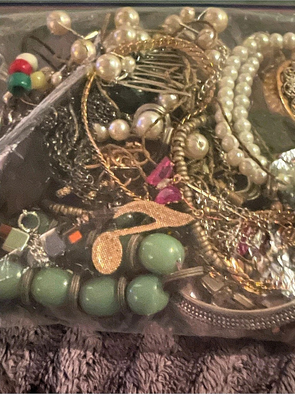 Mixed Jewelry Assortment Green & Gold